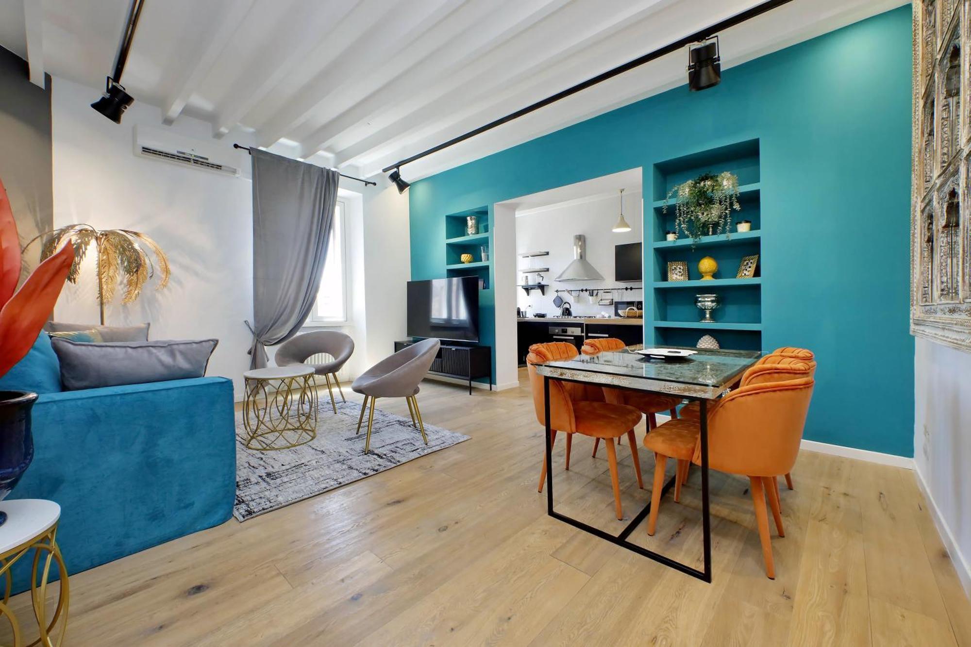 Amazing Penthouse In The Heart Of Apartment *